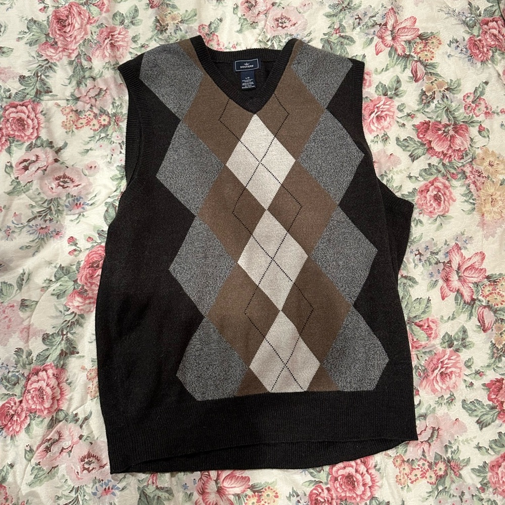 dockers argyle pattern sweater vest